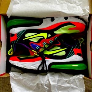 NIKE AIR MAX 270 REACT